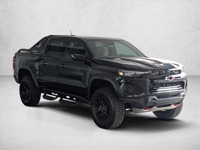 New 2026 Chevrolet Colorado ZR2 w/ Midnight Edition AWD/4WD image 2