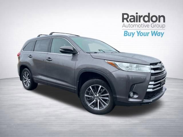 Used 2017 Toyota Highlander XLE