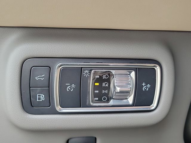 Used 2024 Lincoln Nautilus Reserve image 13