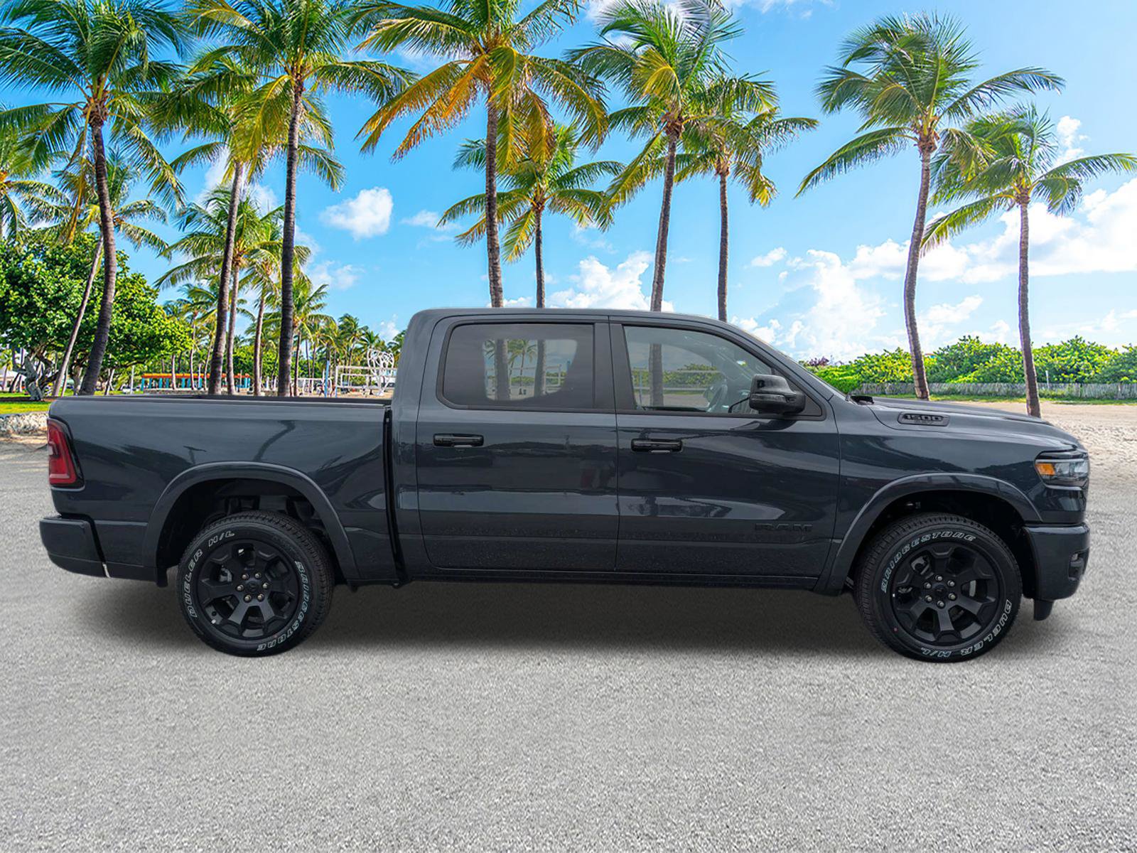 Used 2025 RAM 1500 Big Horn AWD/4WD image 4