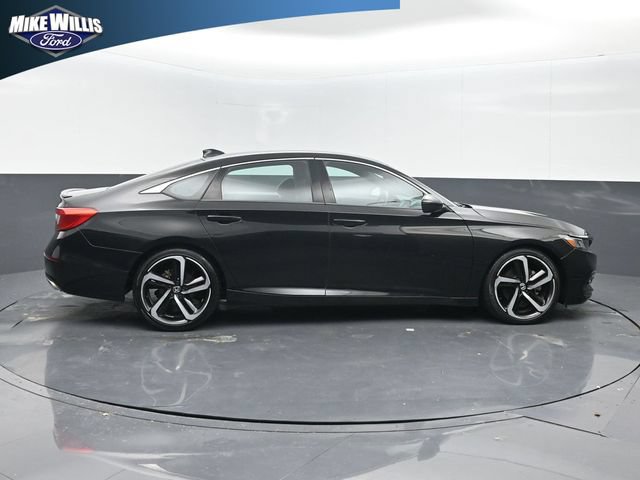 Used 2018 Honda Accord Sport image 8