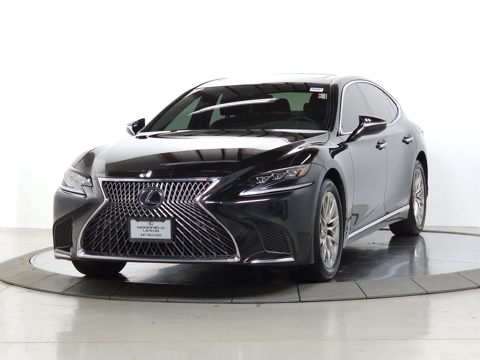 Used 2019 Lexus LS 500h AWD w/ Accessory Package (Z1) image 4