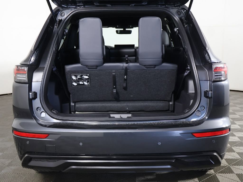 New 2026 Mitsubishi Outlander LE AWD/4WD image 17
