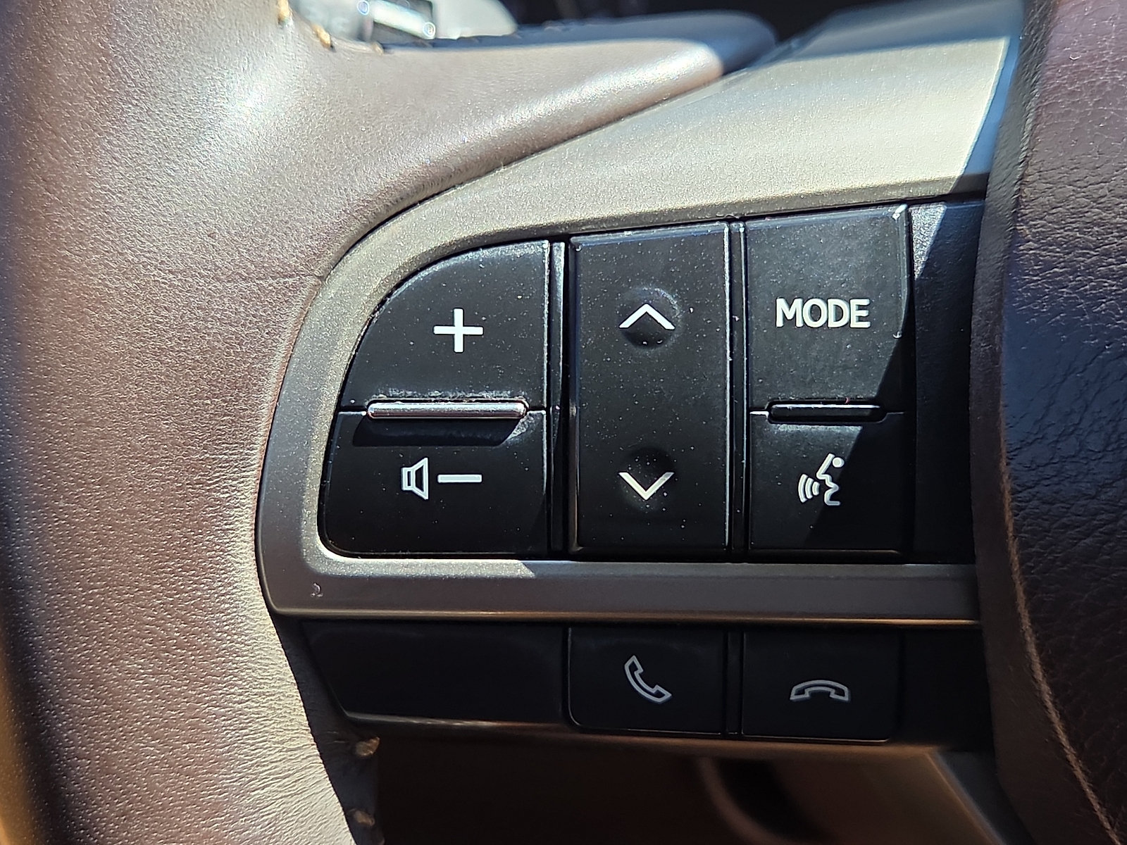 Used 2016 Lexus ES 350 w/ Luxury Package w/Wood Trim FWD image 21