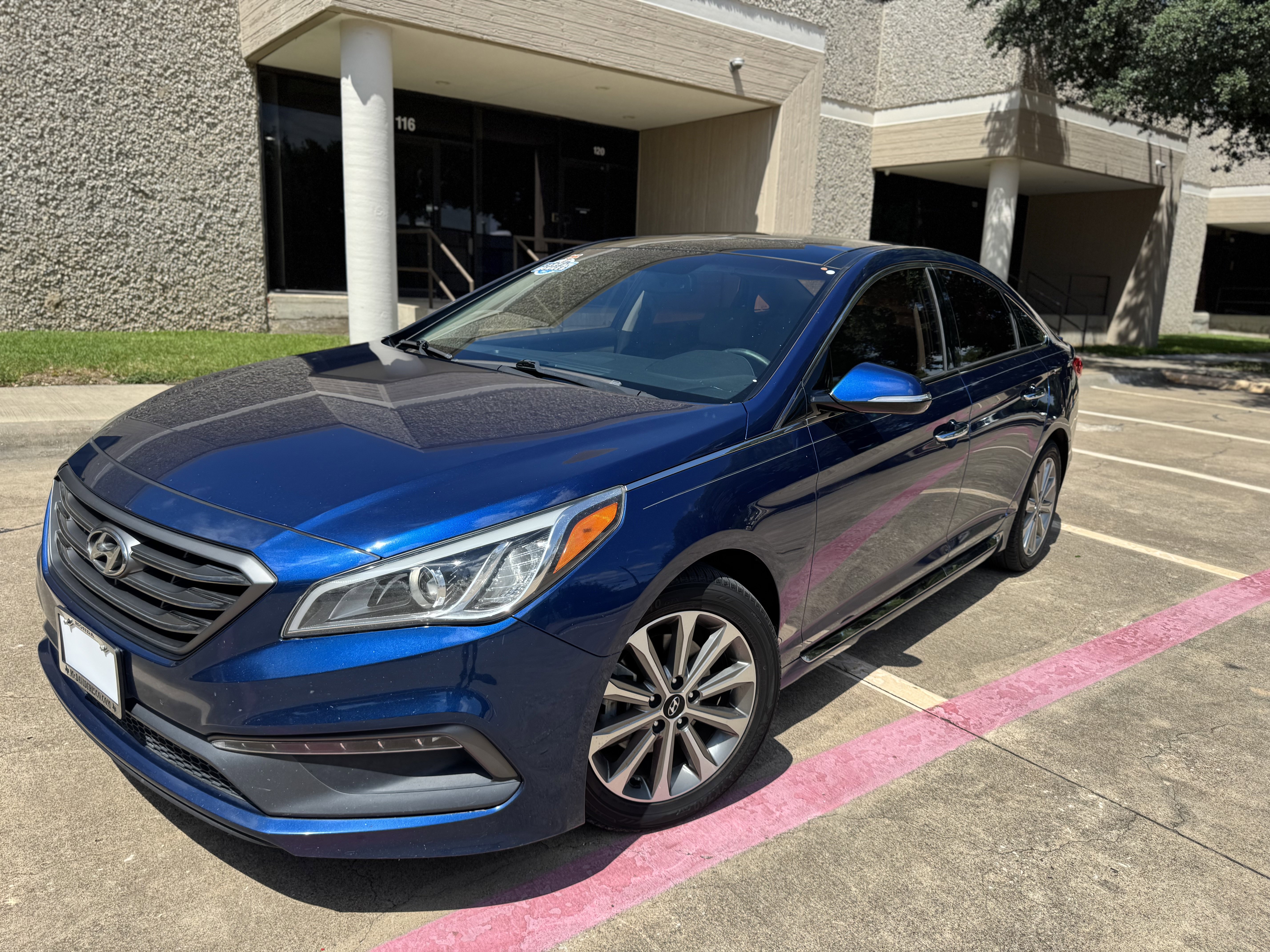 Used 2016 Hyundai Sonata Limited w/ Option Group 04 FWD image 1