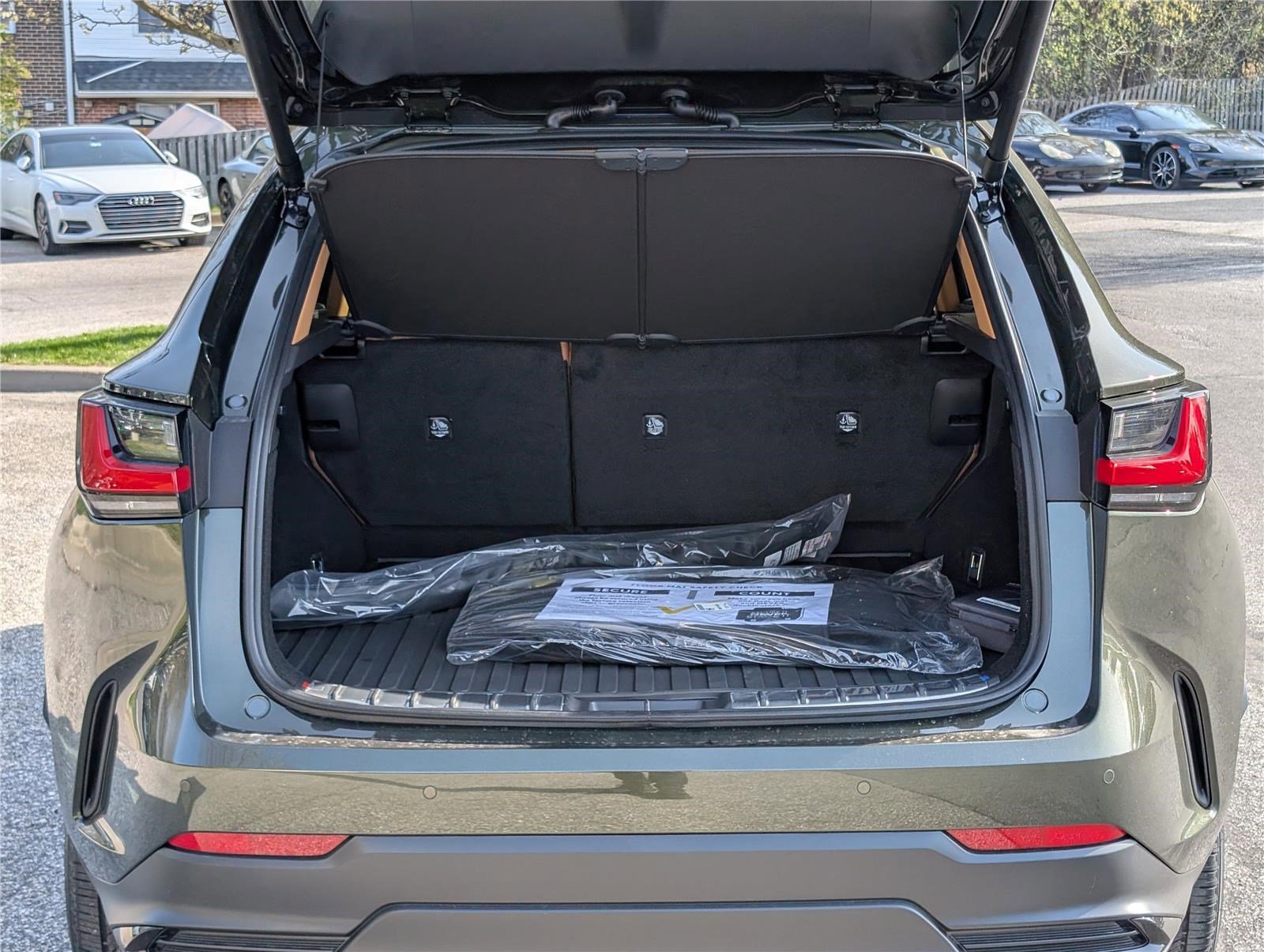 New 2026 Lexus NX 350h AWD w/ Premium Package image 9