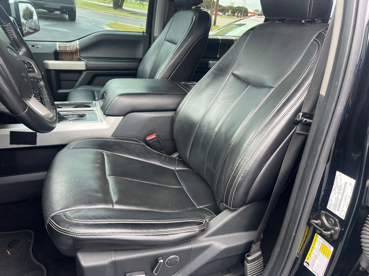 Used 2018 Ford F150 Lariat image 8