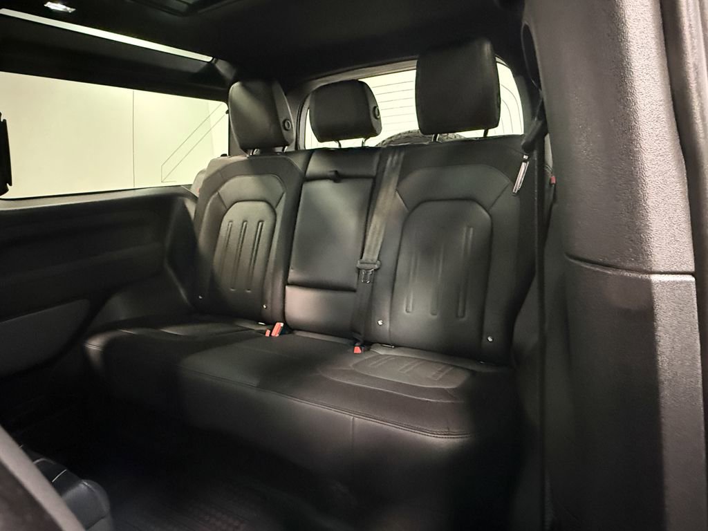 Used 2022 Land Rover Defender 90 X-Dynamic S AWD/4WD image 44