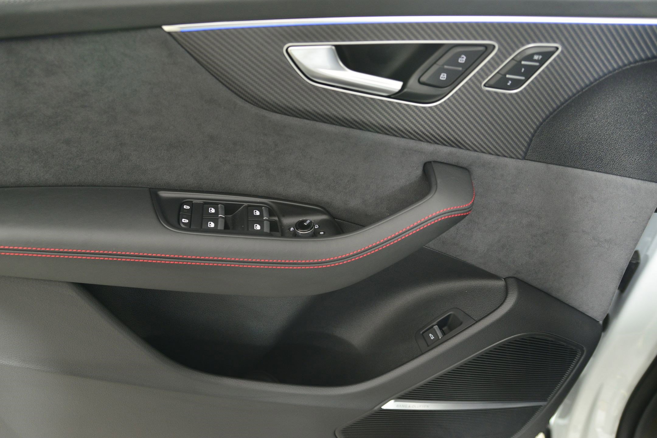 New 2026 Audi SQ8 Prestige image 25