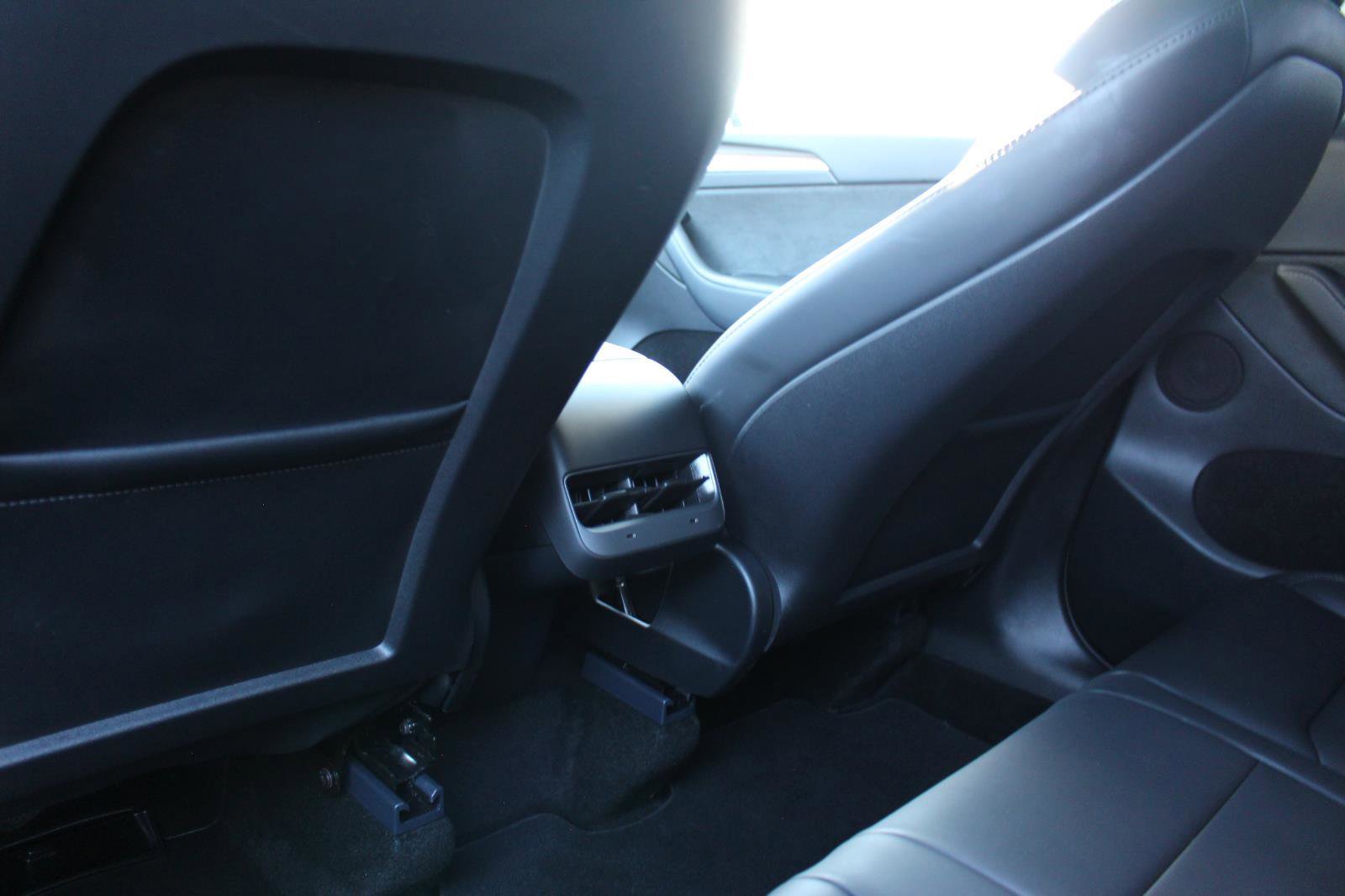 Used 2024 Tesla Model Y Long Range image 29