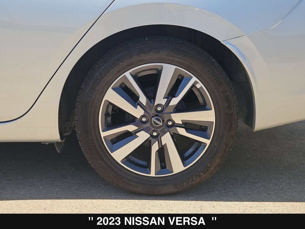 Used 2023 Nissan Versa SV FWD image 10