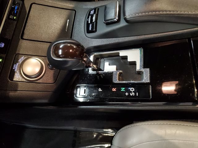 Used 2013 Lexus ES 350 w/ Luxury Pkg FWD image 25