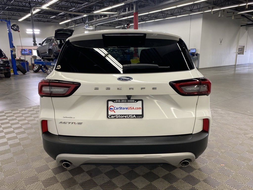 Used 2023 Ford Escape Active image 9