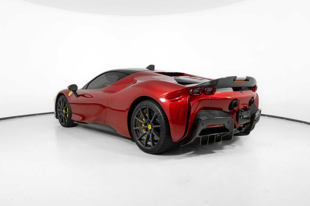 Used 2021 Ferrari SF90 Stradale image 4