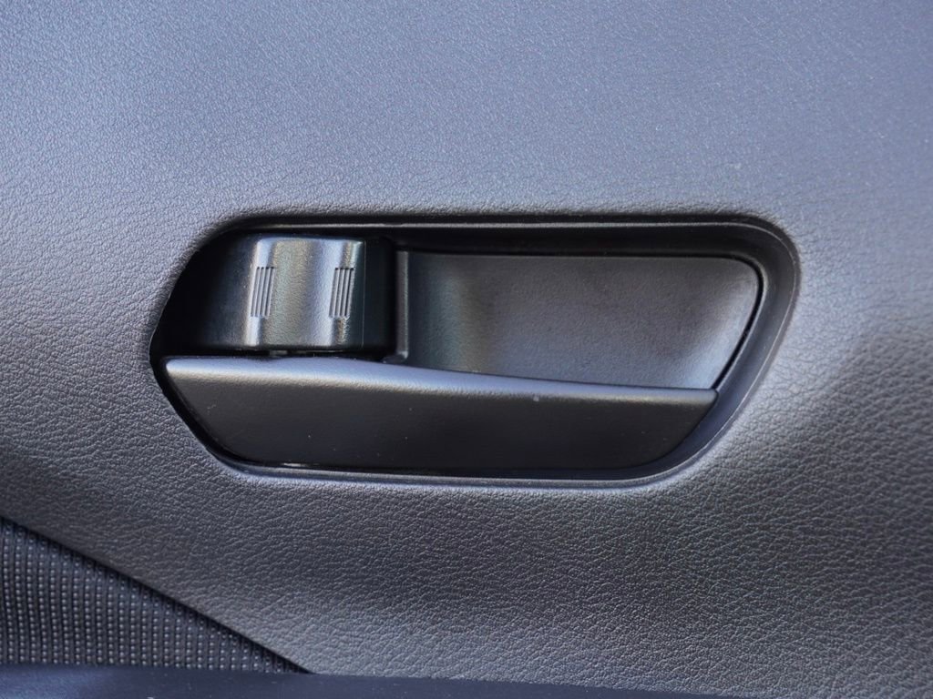 Used 2024 Nissan Kicks S image 9