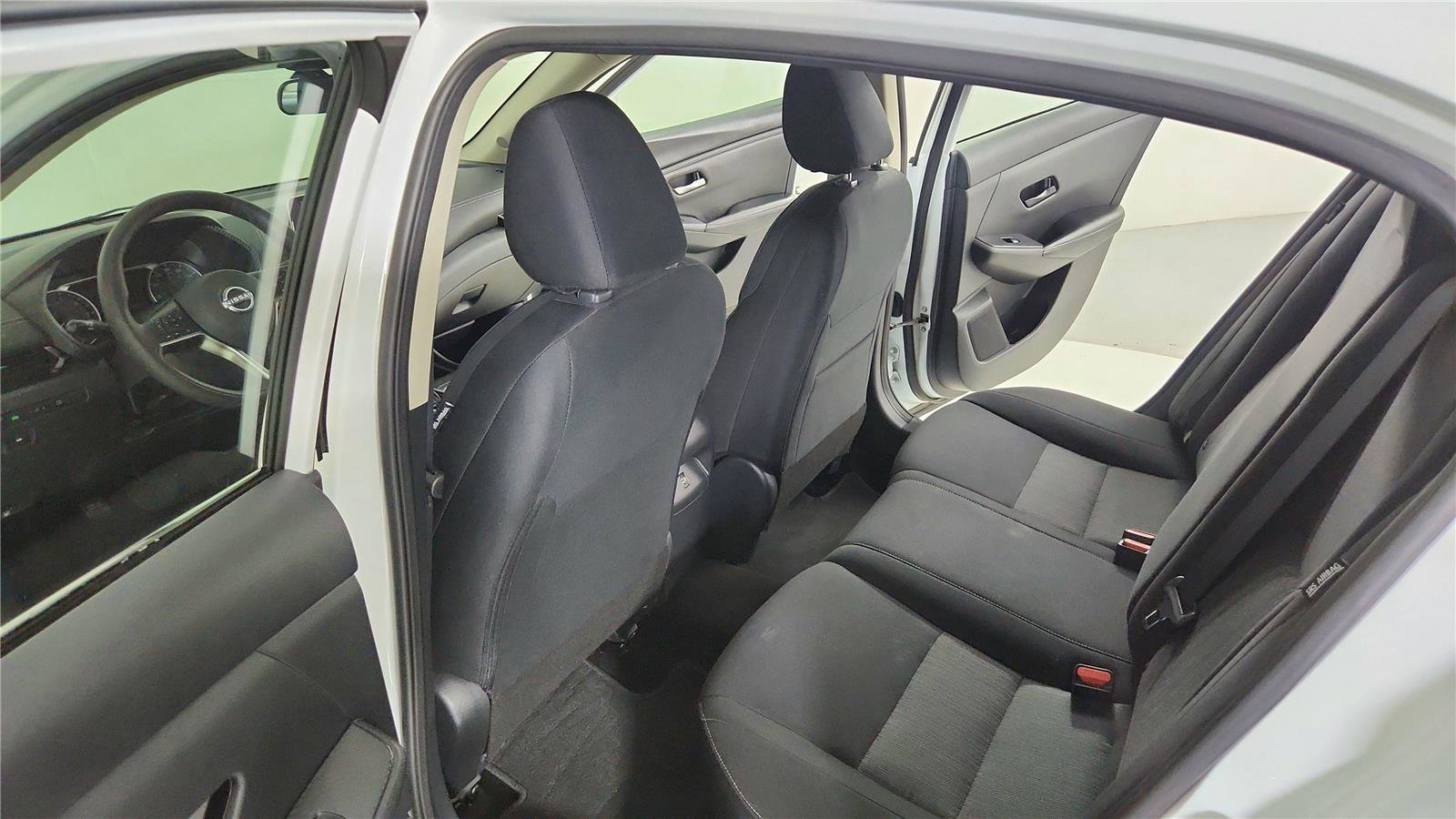 Used 2024 Nissan Sentra SV image 32