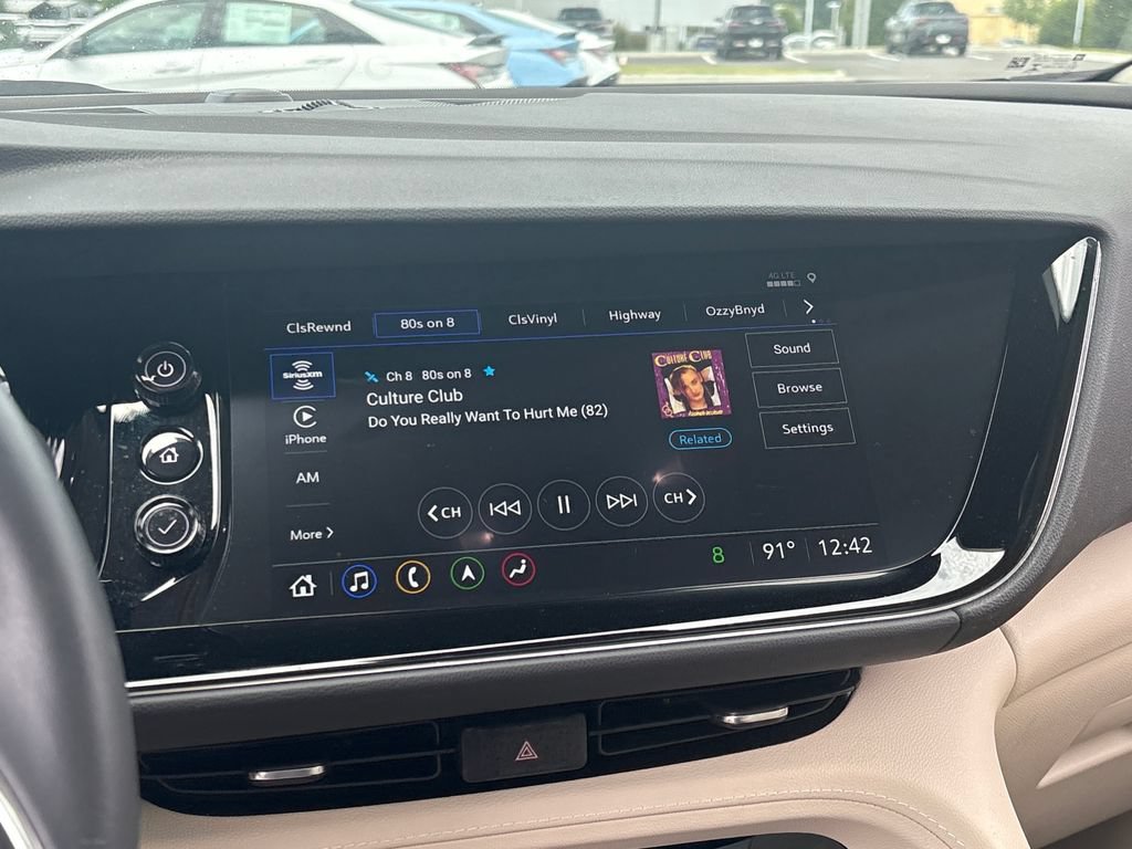Used 2023 Buick Envision Avenir FWD image 18
