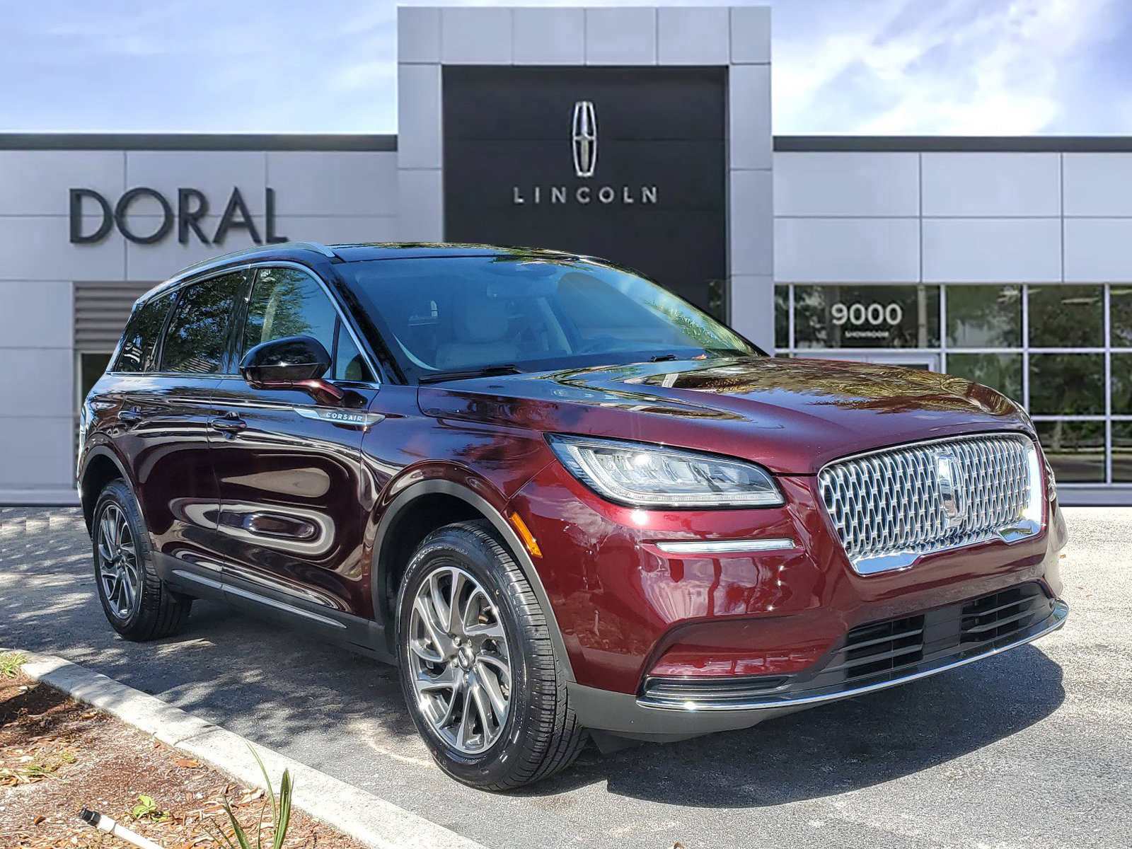 Used 2020 Lincoln Corsair FWD image 1