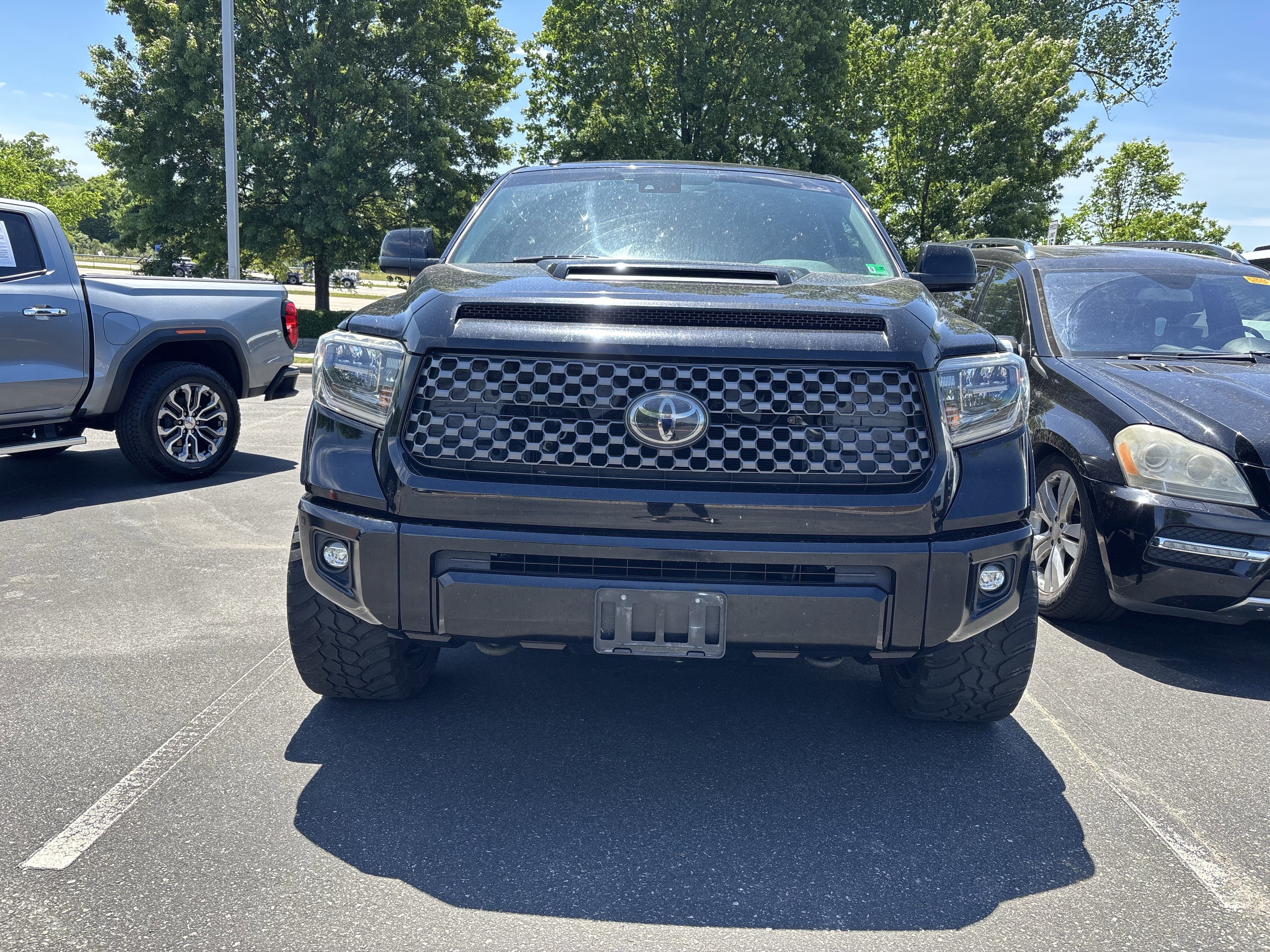 Used 2018 Toyota Tundra SR5 w/ TRD Sport Package AWD/4WD image 12