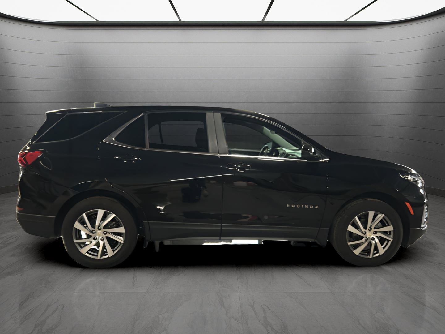 Used 2023 Chevrolet Equinox LT image 6