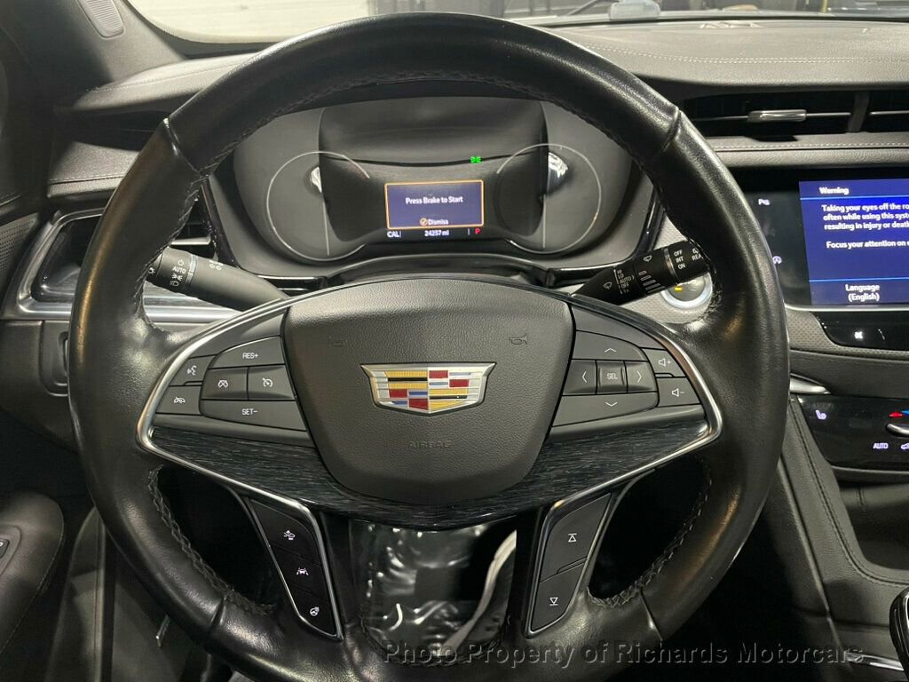 Used 2022 Cadillac XT5 Premium Luxury w/ LPO, ONYX Package AWD/4WD image 14