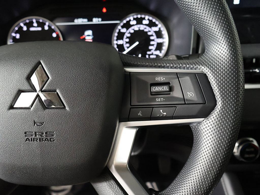New 2026 Mitsubishi Outlander ES AWD/4WD image 39