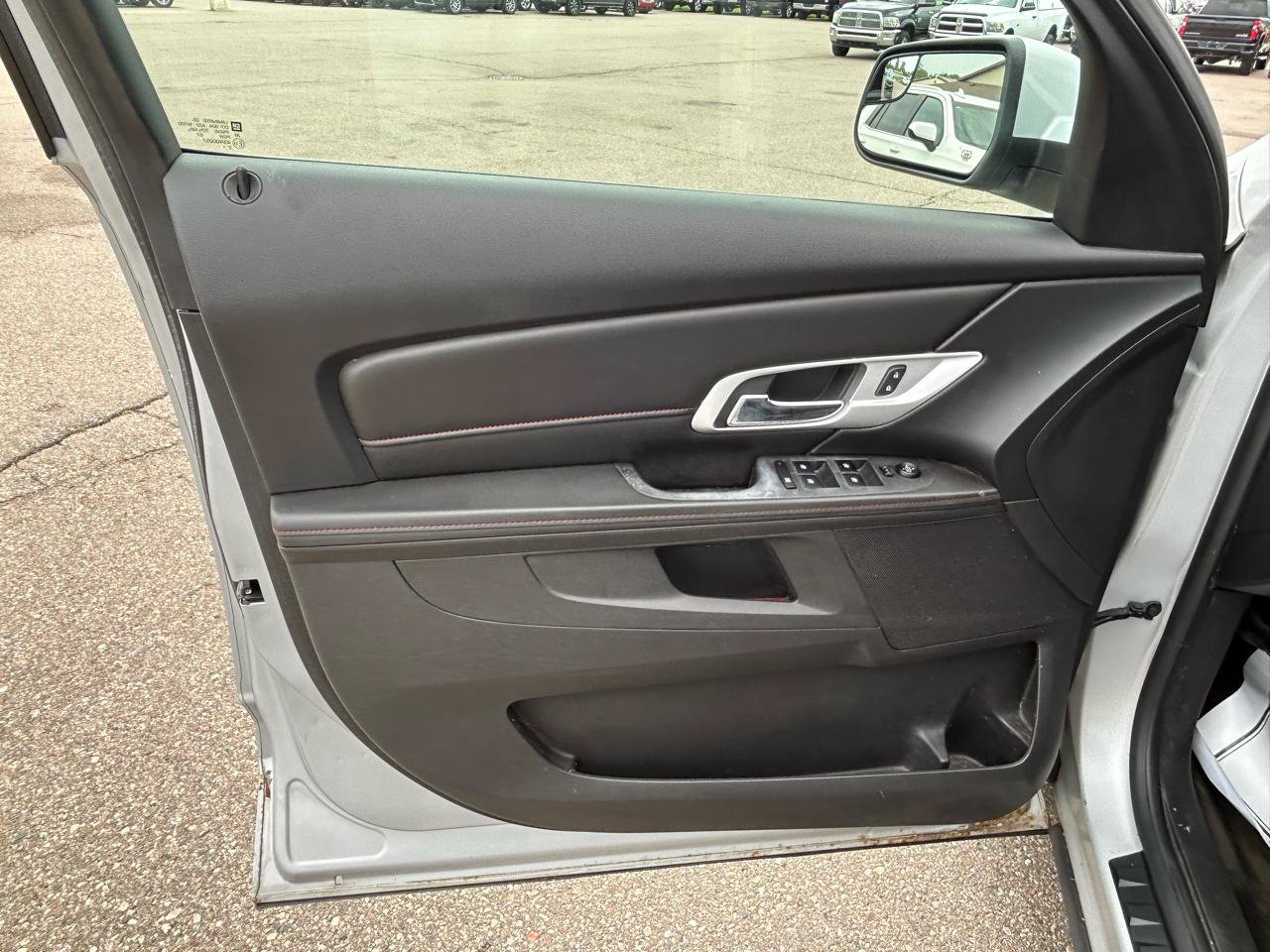 Used 2013 GMC Terrain SLE FWD image 14