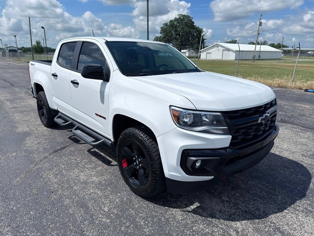 Used 2021 Chevrolet Colorado LT w/ Redline Special Edition AWD/4WD image 11