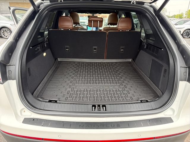 Certified 2023 Lincoln Nautilus Reserve AWD/4WD image 26