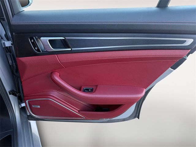 Used 2019 Porsche Panamera GTS image 28