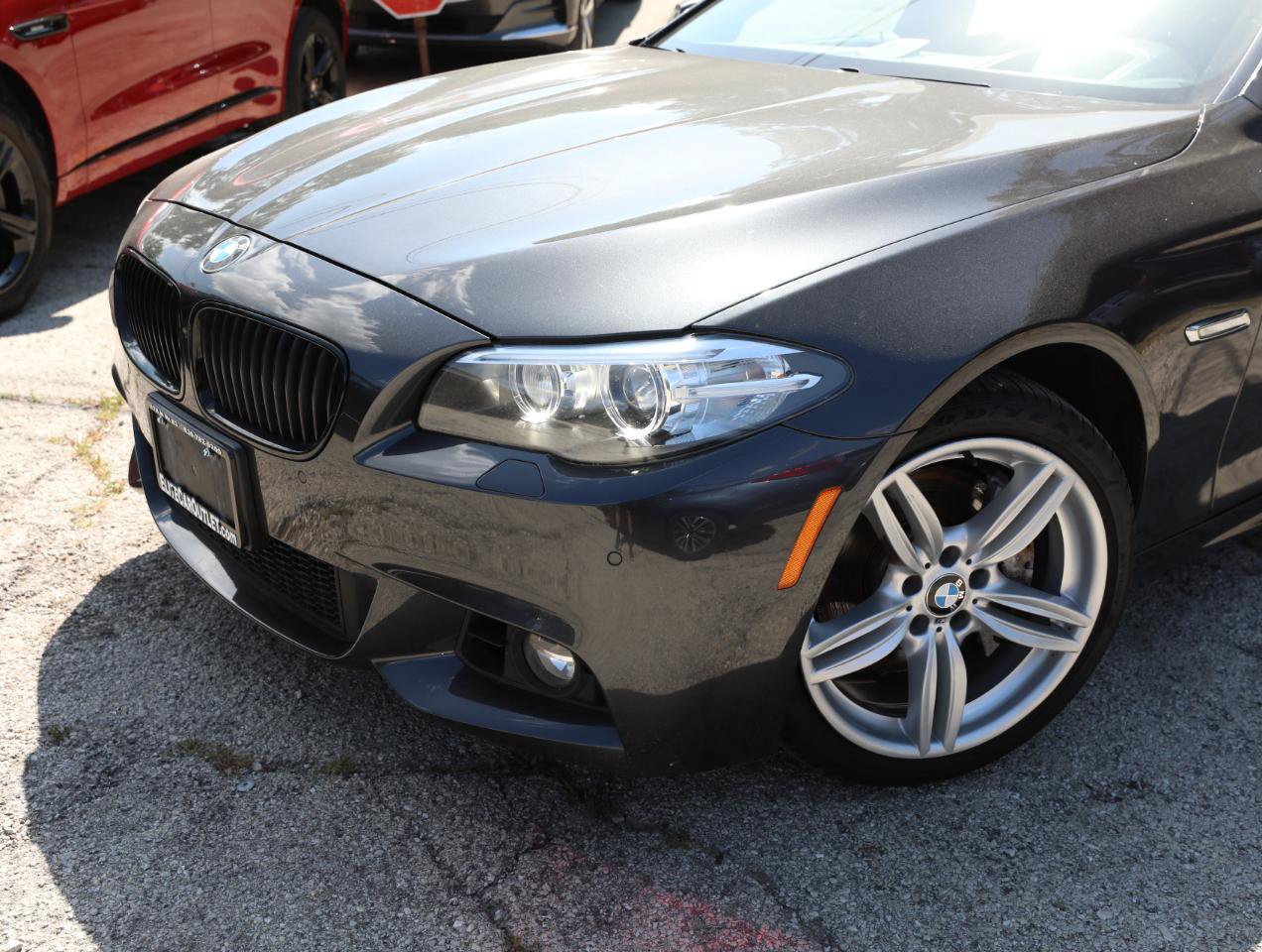 Used 2014 BMW 550i xDrive Sedan AWD/4WD image 2
