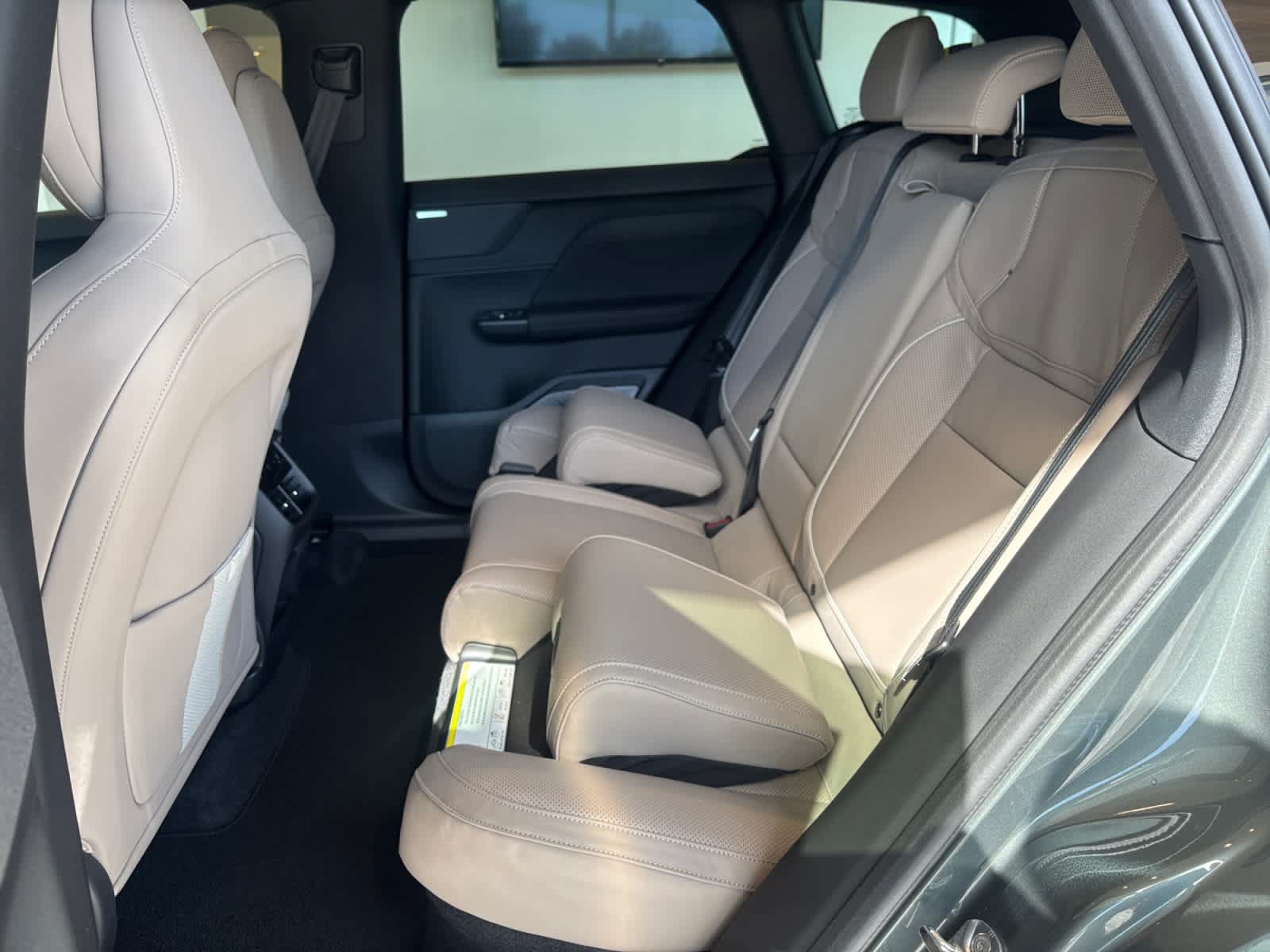 New 2027 Volvo EX60 Ultra AWD/4WD image 26