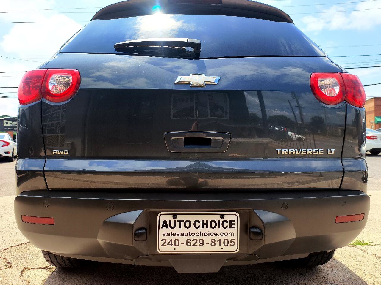 Used 2010 Chevrolet Traverse LT image 32