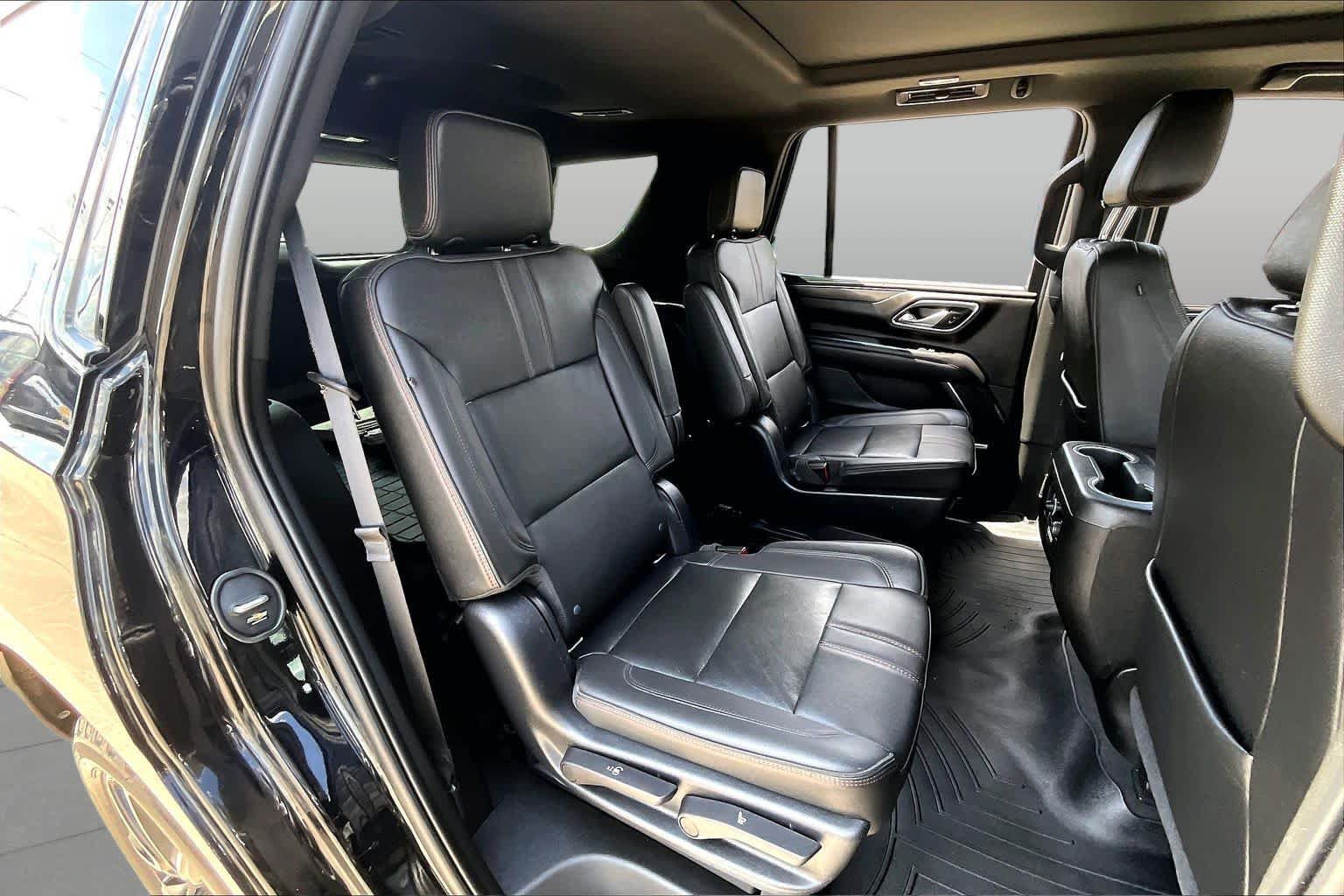 Used 2021 Chevrolet Tahoe RST w/ Luxury Package AWD/4WD image 20