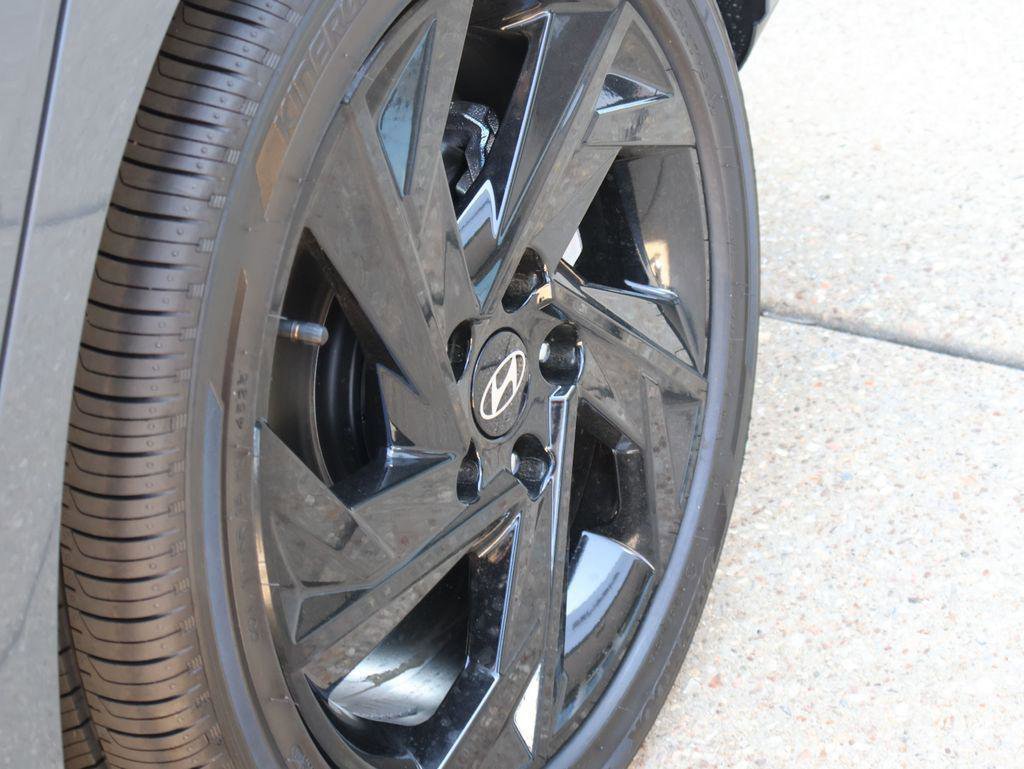 New 2026 Hyundai Elantra Sport image 12