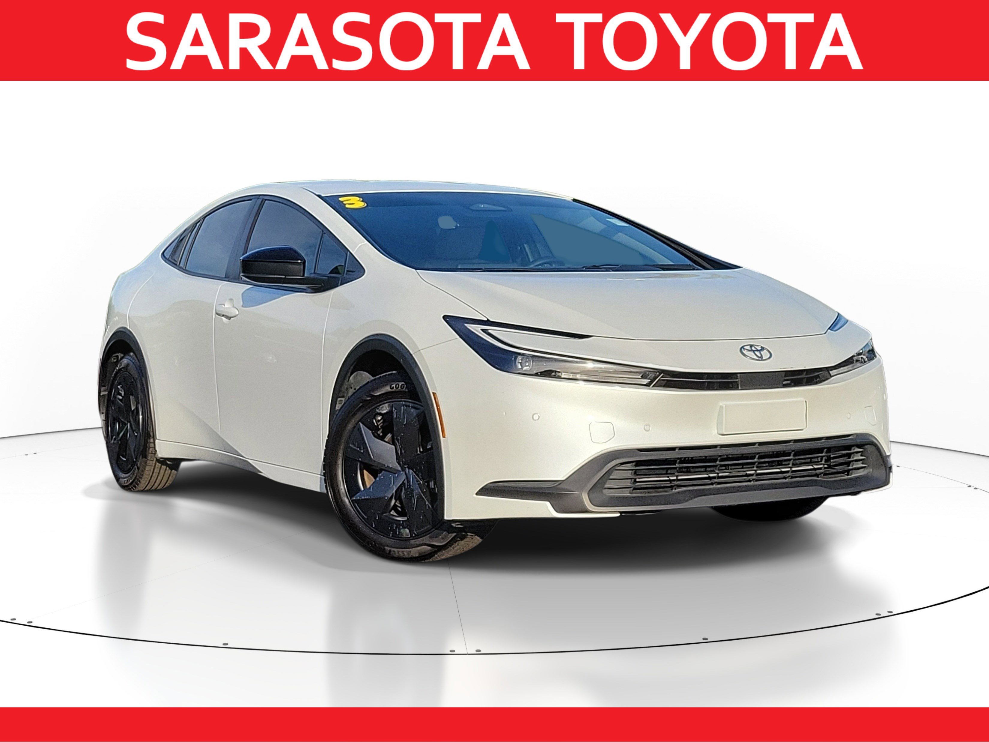 Used 2023 Toyota Prius LE FWD image 1