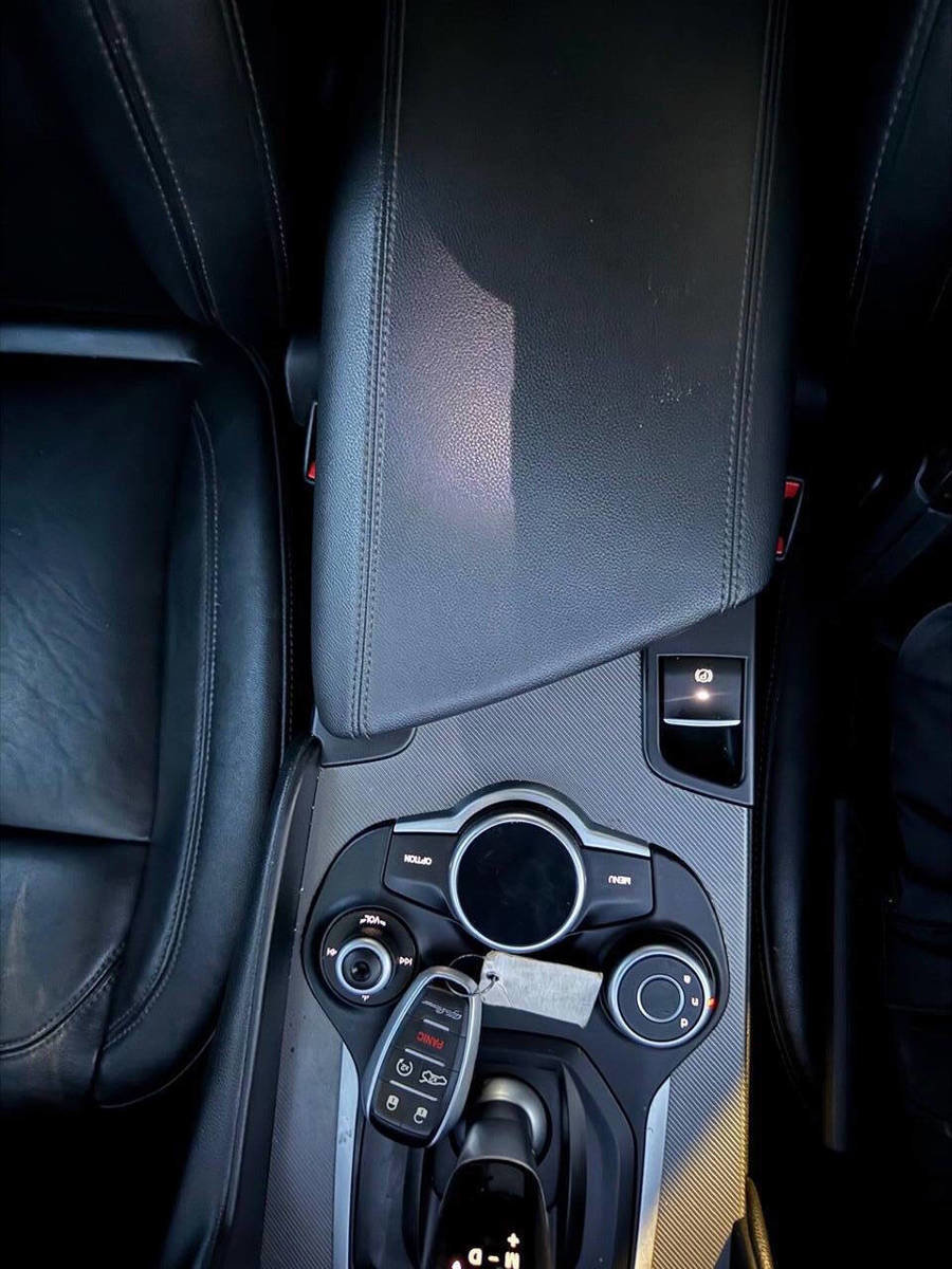 Used 2017 Alfa Romeo Giulia w/ Sport Appearance Package image 36