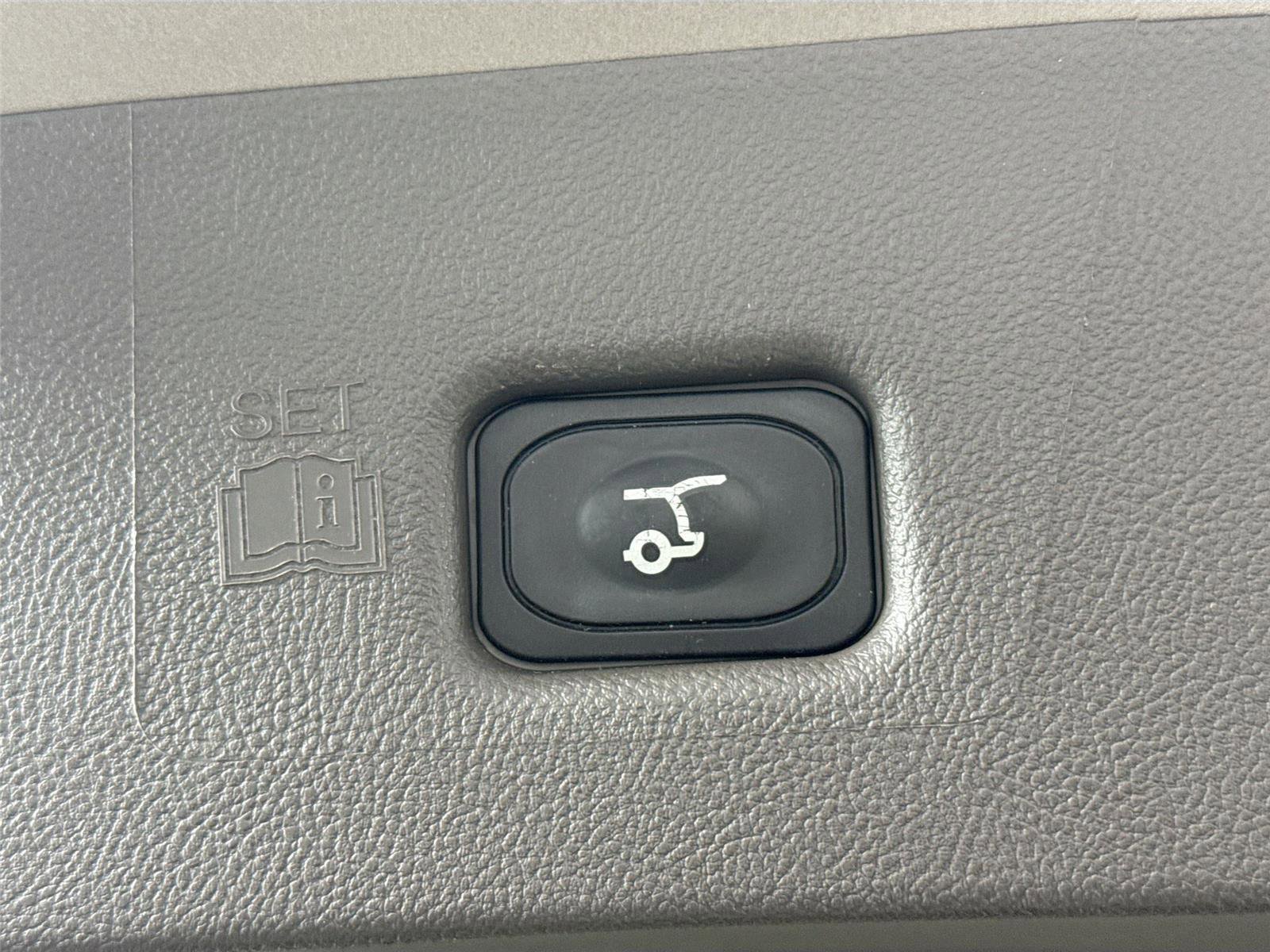 Used 2021 Lincoln Nautilus Reserve w/ Cargo Utility Package image 45