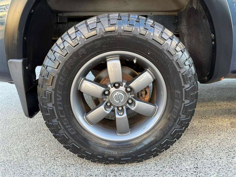 Used 2015 Nissan Titan PRO-4X w/ Pro-4x Luxury Package AWD/4WD image 18