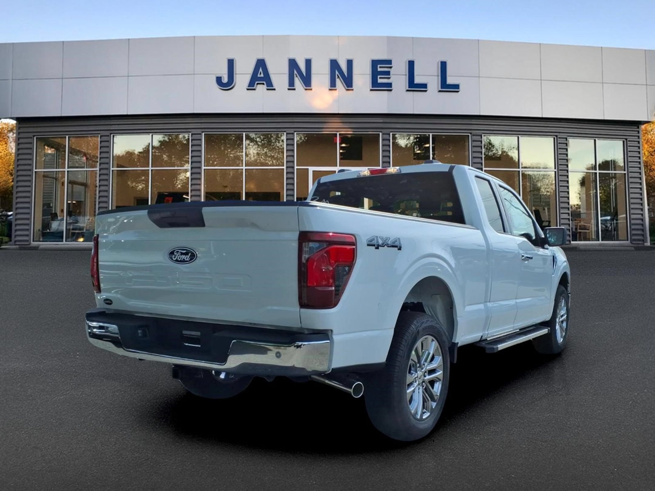 New 2026 Ford F150 XLT w/ XLT Chrome Appearance Package AWD/4WD image 3