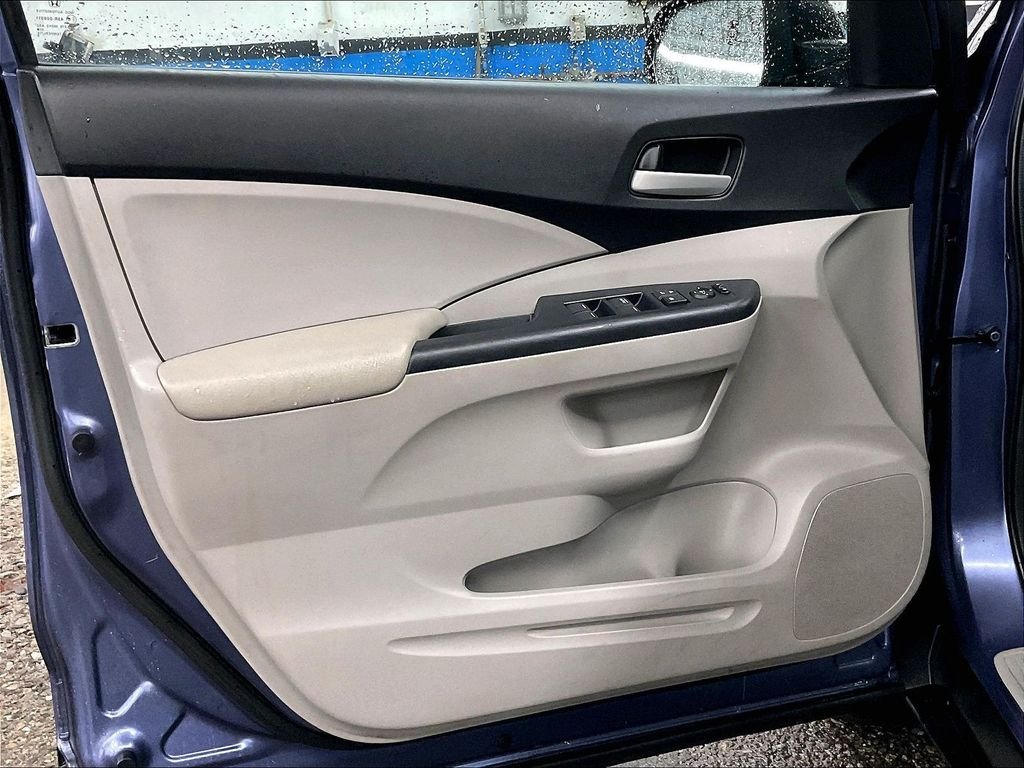 Used 2014 Honda CR-V LX image 9