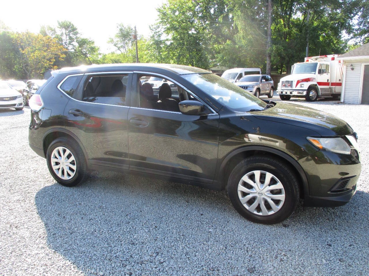 Used 2016 Nissan Rogue S AWD/4WD image 7