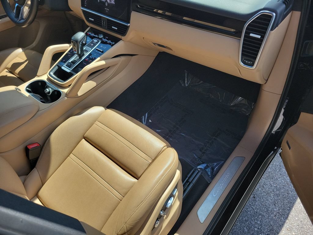 Certified 2019 Porsche Cayenne AWD/4WD image 19