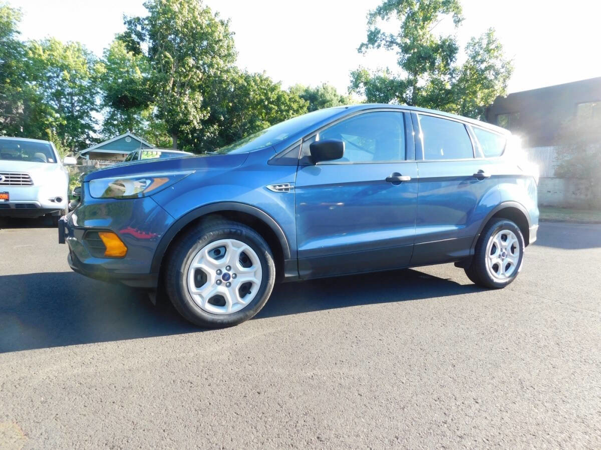 Used 2018 Ford Escape S image 4
