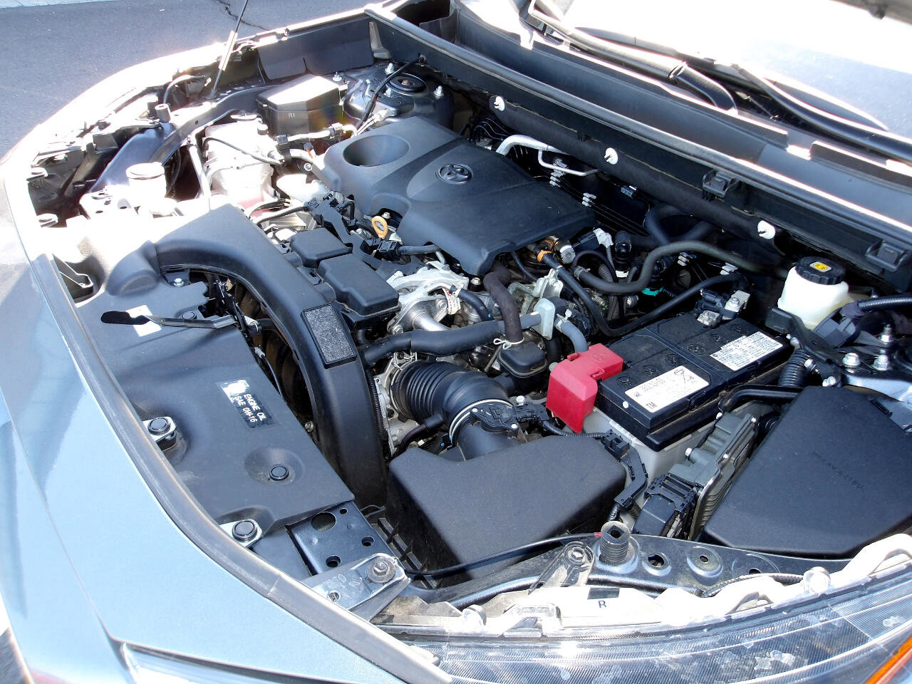 Used 2020 Toyota RAV4 LE image 23