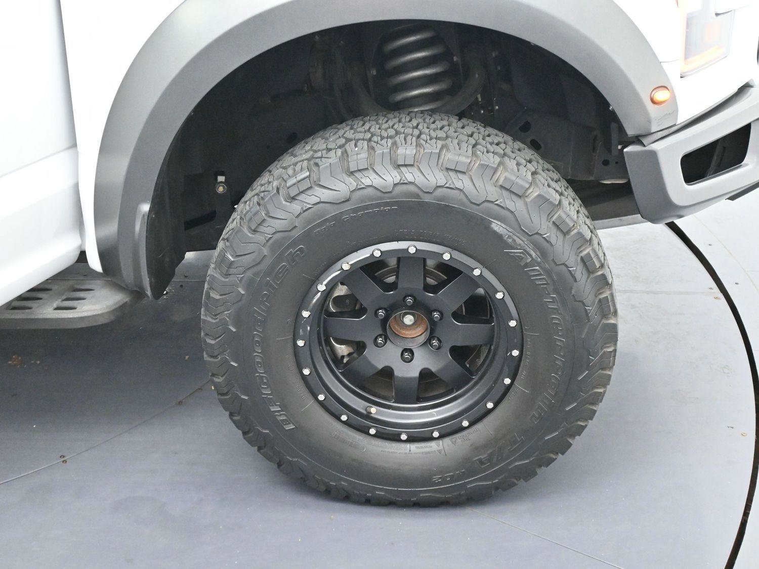 Used 2020 Ford F150 Raptor w/ Equipment Group 802A Luxury AWD/4WD image 37
