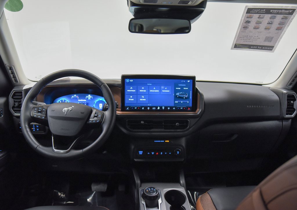 Used 2025 Ford Bronco Sport Outer Banks w/ Outer Banks Tech Package+ image 4