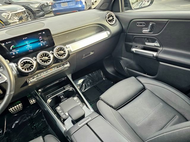 Certified 2022 Mercedes-Benz GLB 250 4MATIC image 31