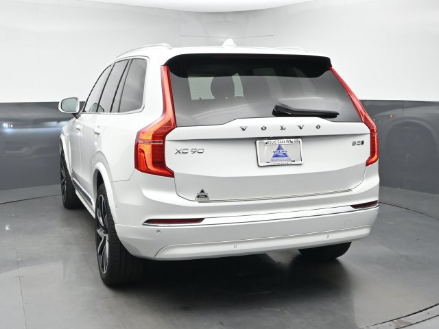 Used 2024 Volvo XC90 B5 Plus w/ Protection Package Premier AWD/4WD image 7