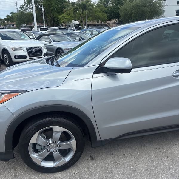 Used 2022 Honda HR-V LX video 2